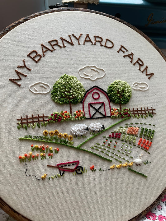 "My Barnyard Farm" Embroidery Kit